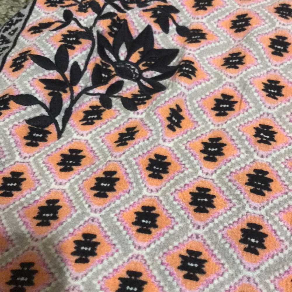 Target blouse - Picture 2 of 3